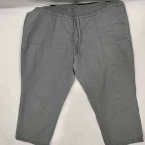 New York & Company  Gray Capri Pants
